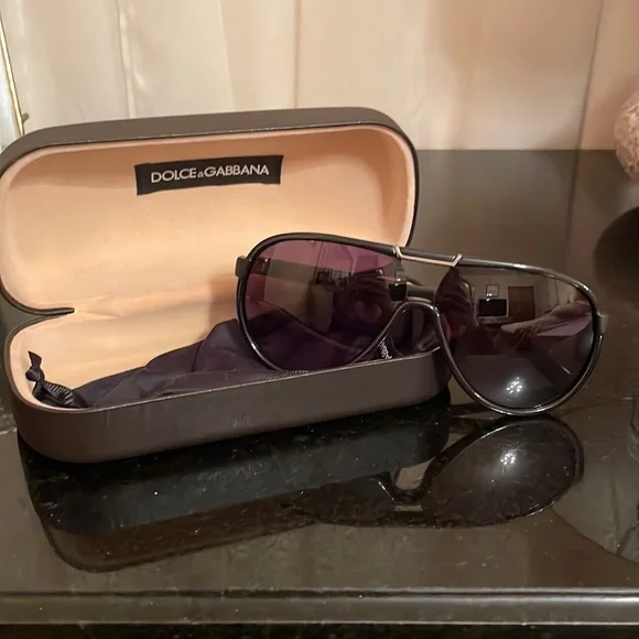 Dolce & Gabbana | Accessories | Dolce Gabbana Sunglasses  display picture 2